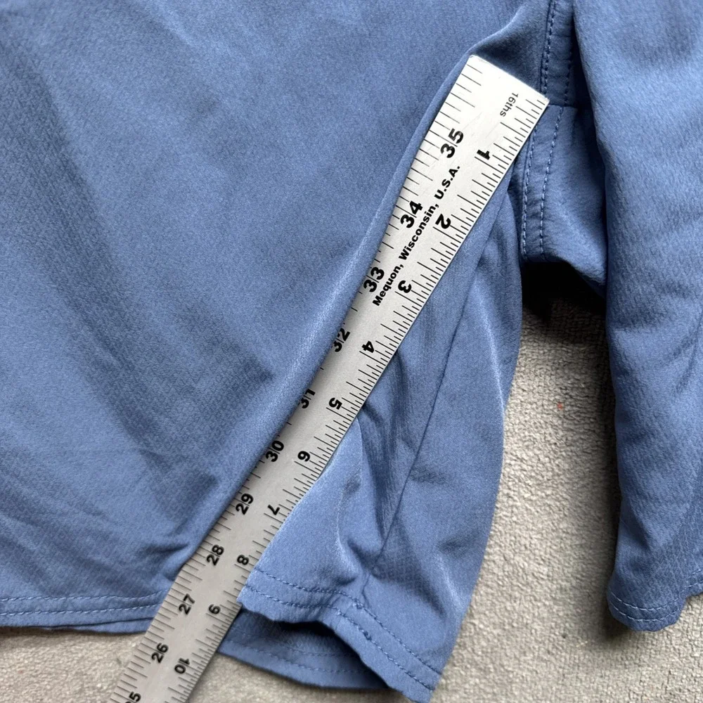 Vineyard Vines small discoloration